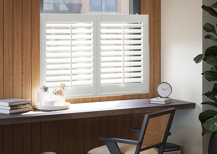 Bromley, Paper White - Cafe Style Plantation Shutter - Image 5